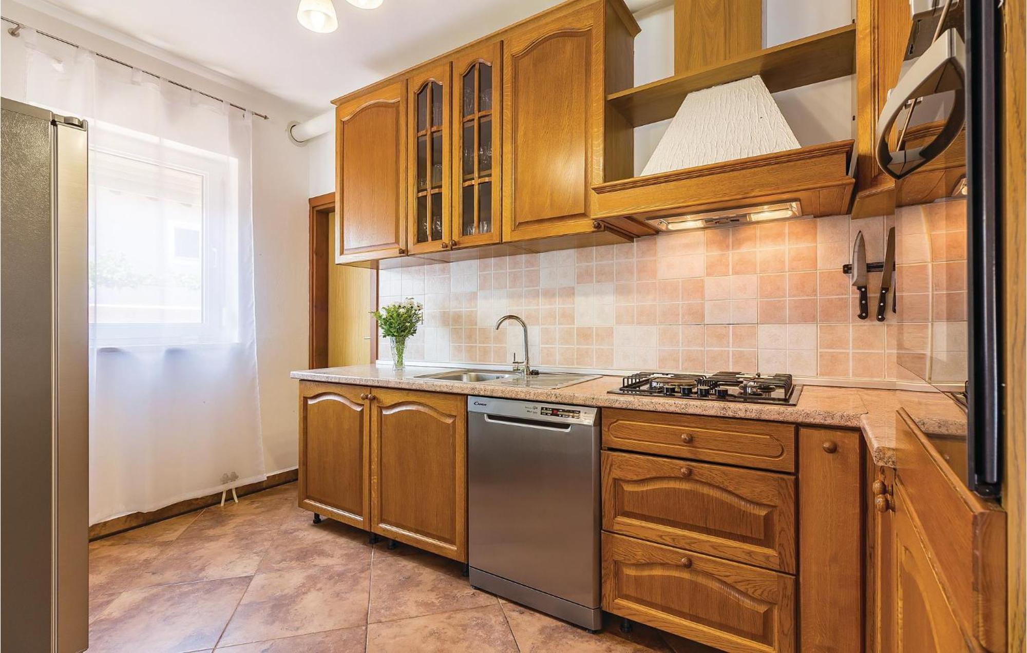 8 Bedroom Awesome Home In Pula Extérieur photo